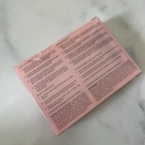 Glamnetic Angel White Short Almond Nails - Picture 4 of 4